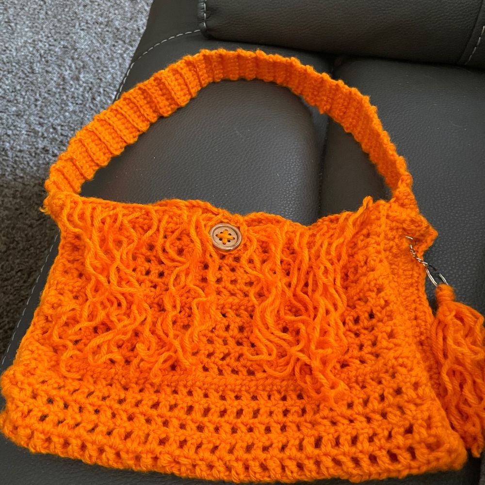 Handbag, crochet. orange color,